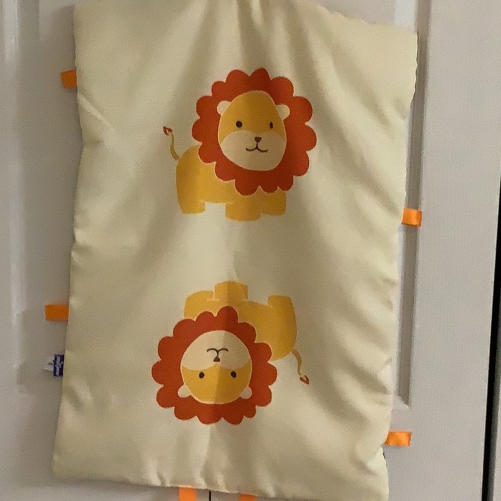 Lion Design Kids Floor Blanket 18”x26” - Picture 7 of 7